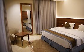 دوش للشقق المخدومة